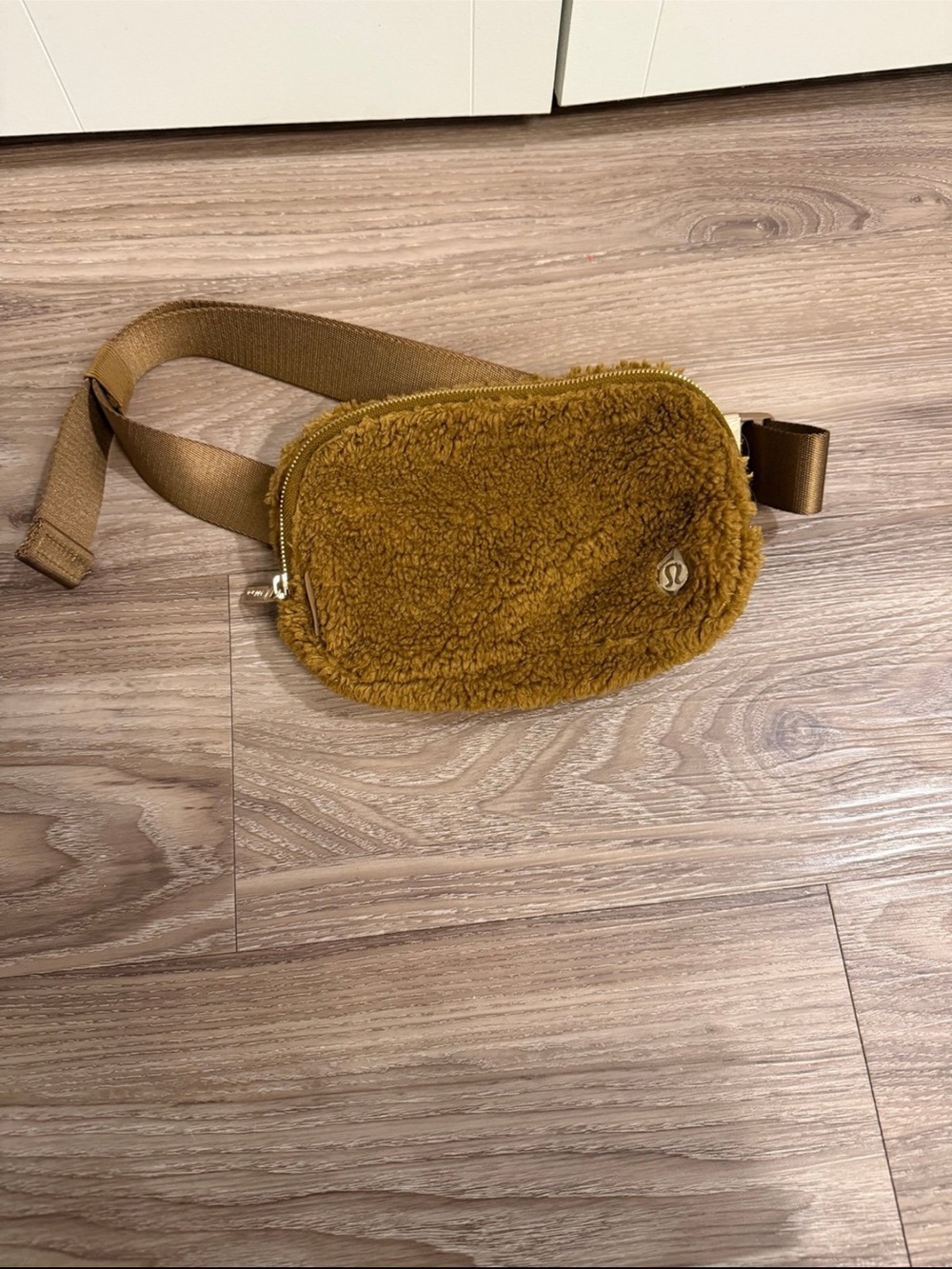 lululemon athletica Sherpa Crossbody Belt Bag in Mustard Brown